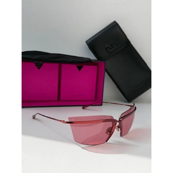 NEW Valentino V-Lure VLS130B Shield Mask Sunglasses Red main image 4